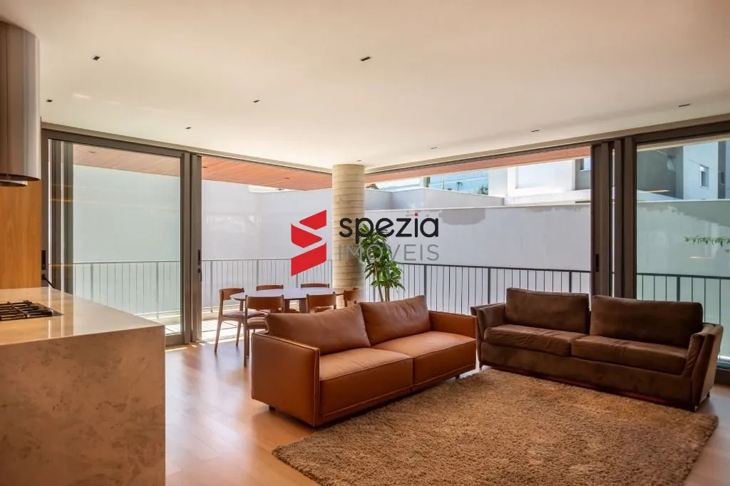 3-bedroom apartment with a grill on the balcony in Curitiba — photo 2
