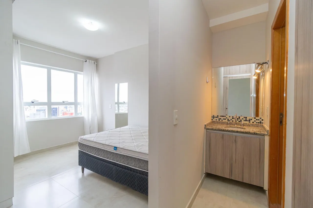 1-bedroom apartment with open-plan kitchen and 52 m² — photo 2