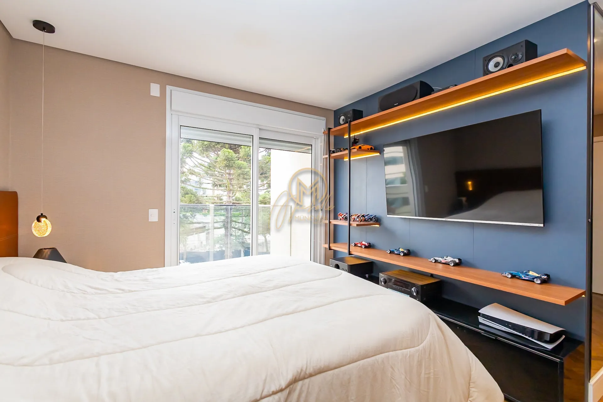 Furnished 462 m² apartment with 4 en-suite rooms — photo 22