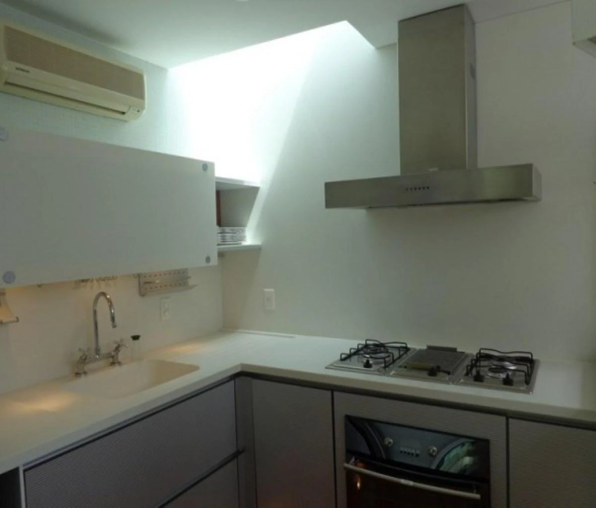 Furnished 500 m² house with 4 bedrooms and 5 parking spots — photo 31