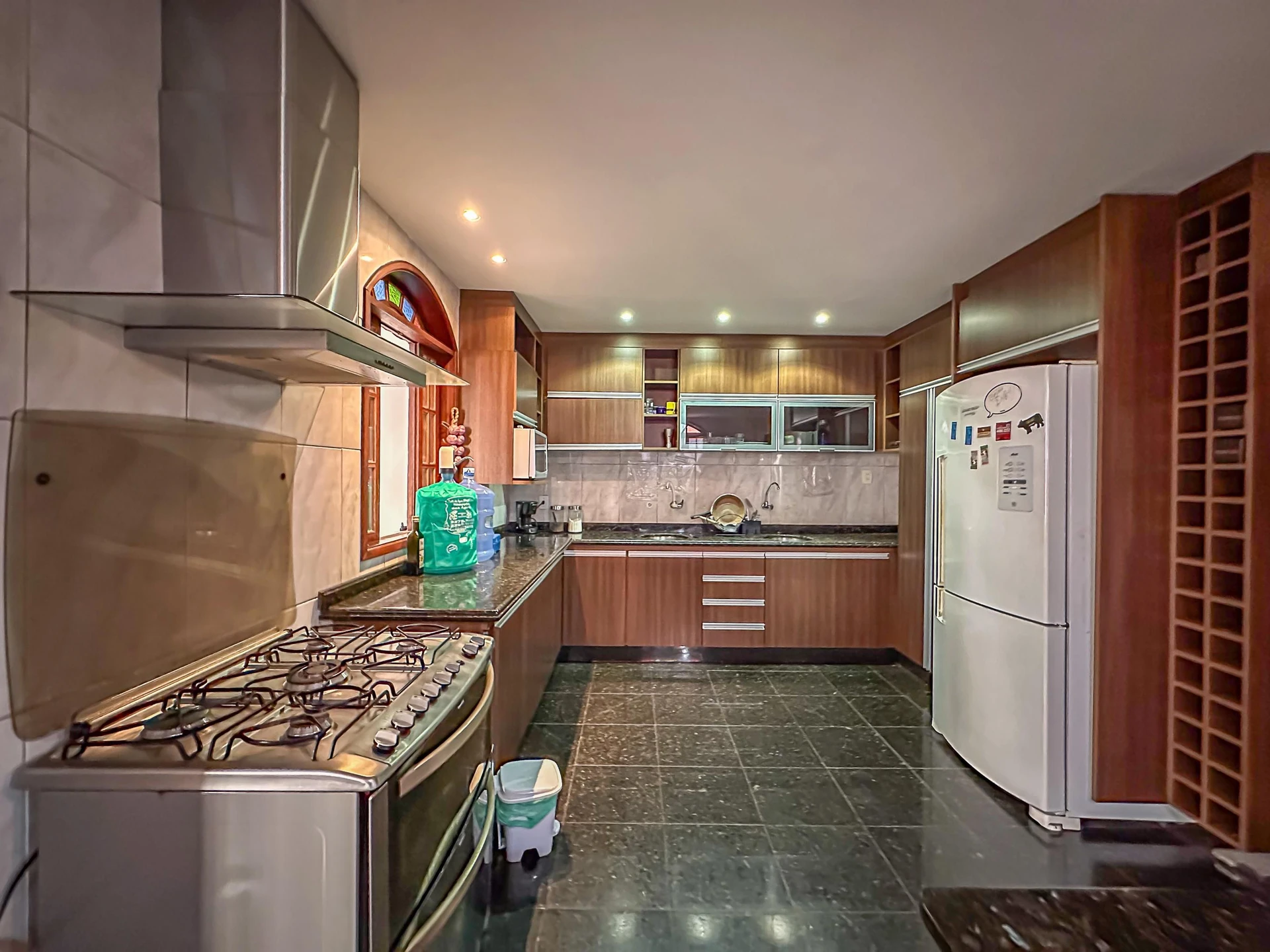 Furnished house with 3 bedrooms and a washing machine — photo 10