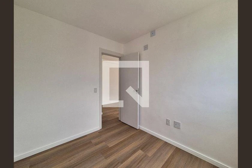 Glass-enclosed balcony in a 2-bedroom apartment, 55 m² — photo 24