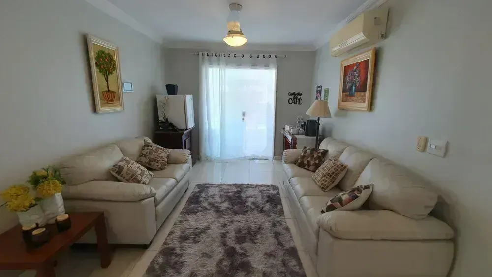 650 m² house with 6 en-suite bedrooms and 4 parking spots — photo 30