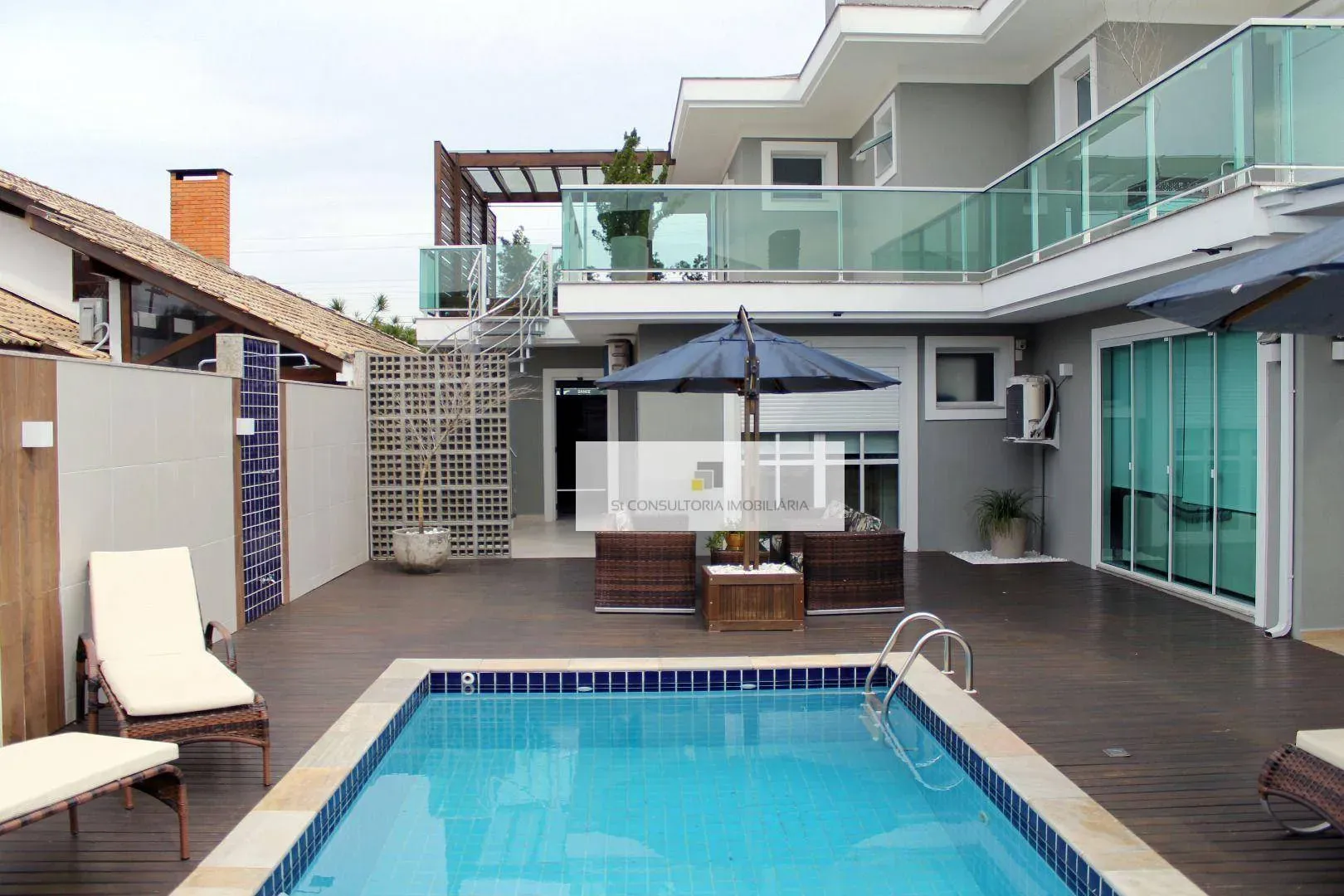 Furnished house with 4 en-suite bedrooms and private garden — photo 63