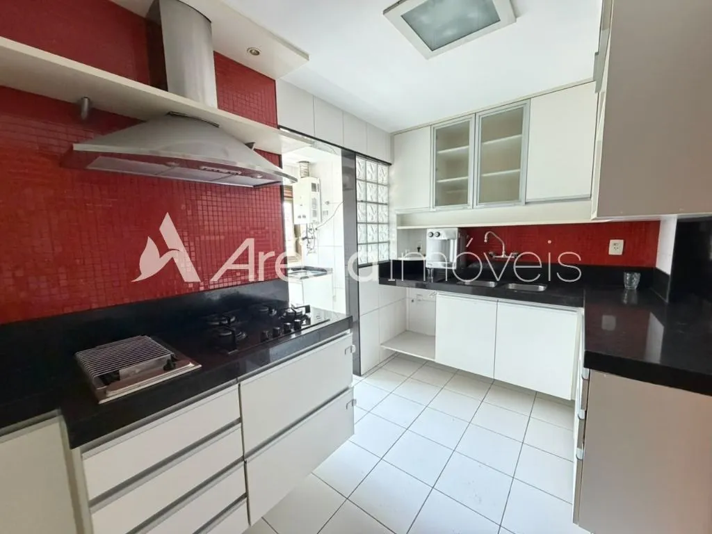 4-bedroom apartment in a building with a sauna — photo 2