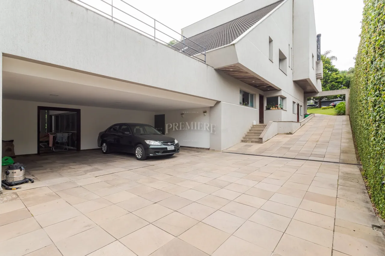 Меблированный дом с 4 спальнями и 5 ванными 716 м² — photo 10