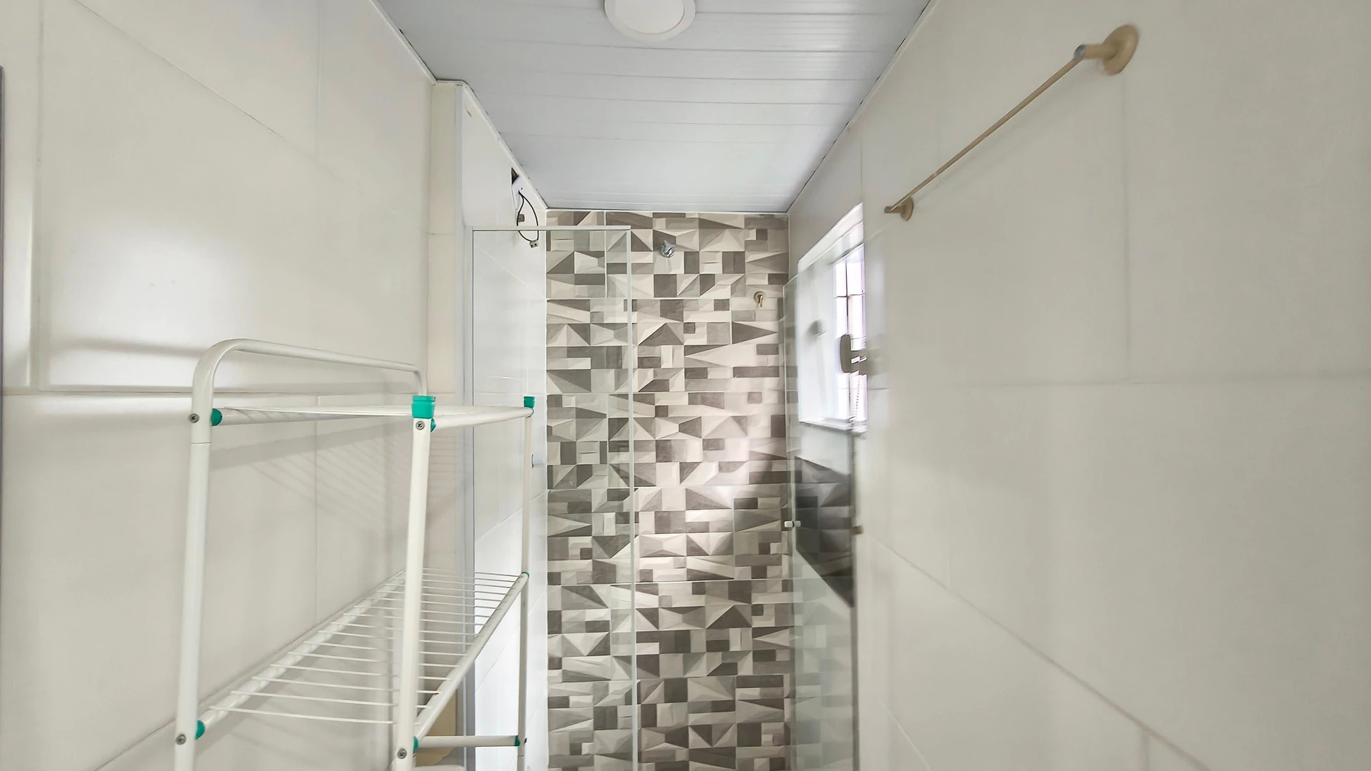 140 m² house with a grill on the balcony and a garden — photo 22