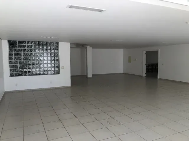 House with 6 en-suite bedrooms and 1372 m² — photo 41