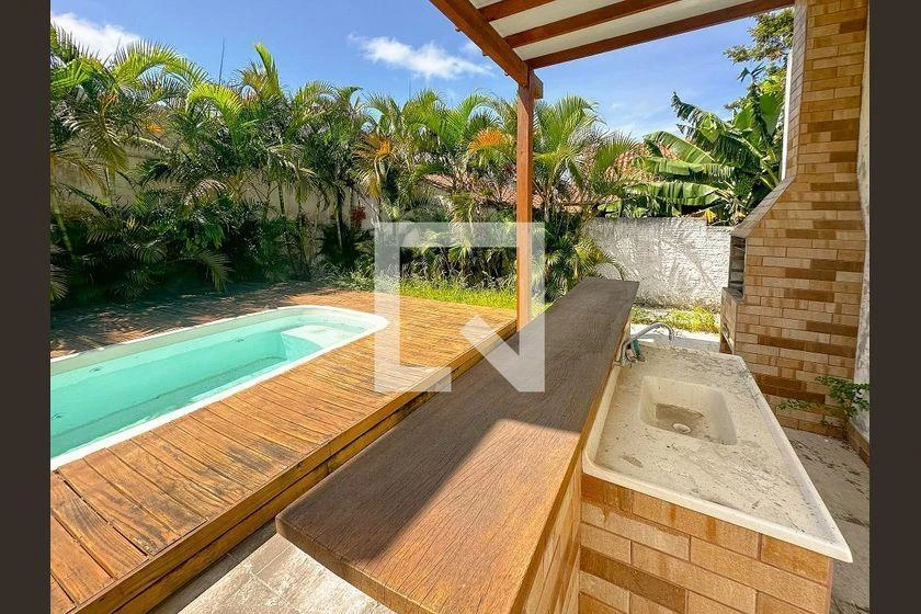 Casa de 2 dormitorios, 1 con baño propio, 300 m² — photo 40