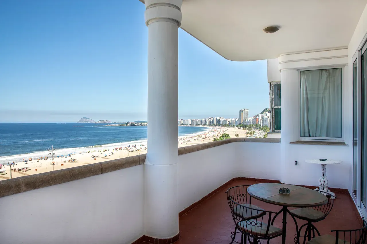 Furnished apartment with 3 bedrooms and a balcony — photo 6