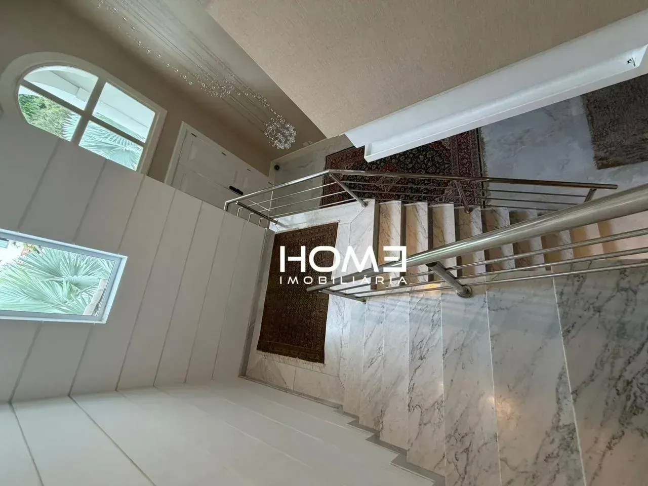 Unfurnished house with 5 bedrooms and 1000 m² — photo 12