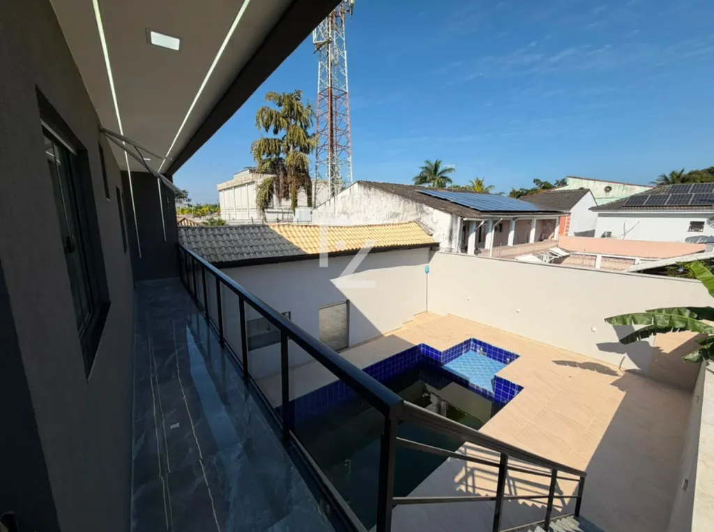 House with 4 bedrooms and 3 bathrooms, 3 parking spots — photo 32
