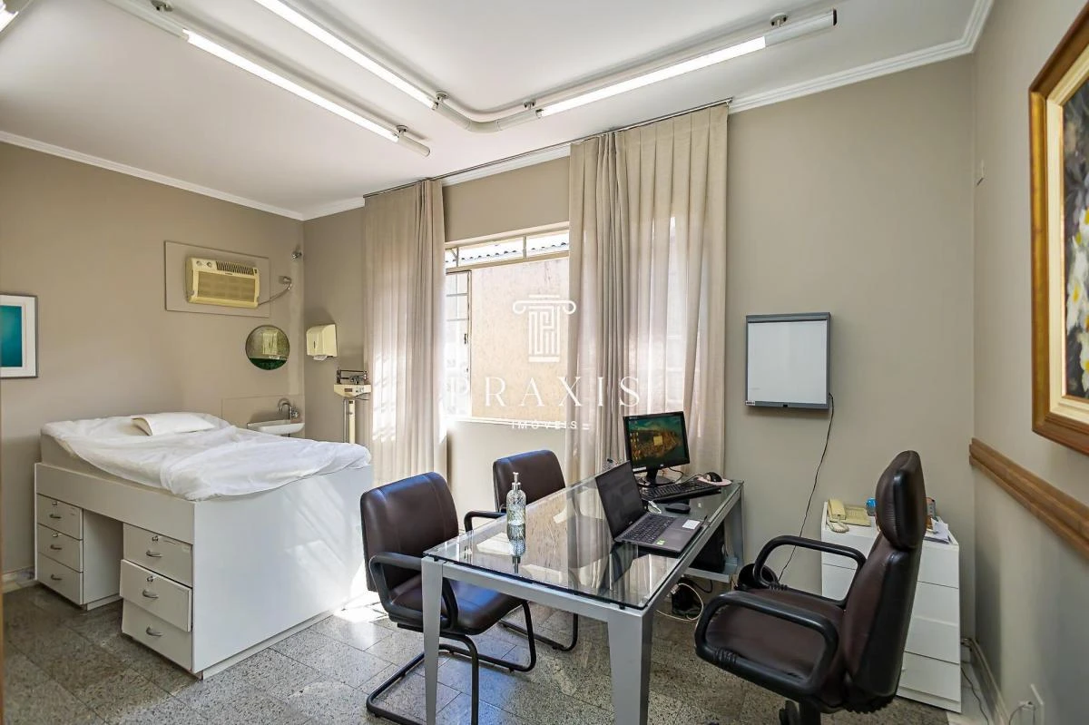 House, 243 m², with a home office — photo 2