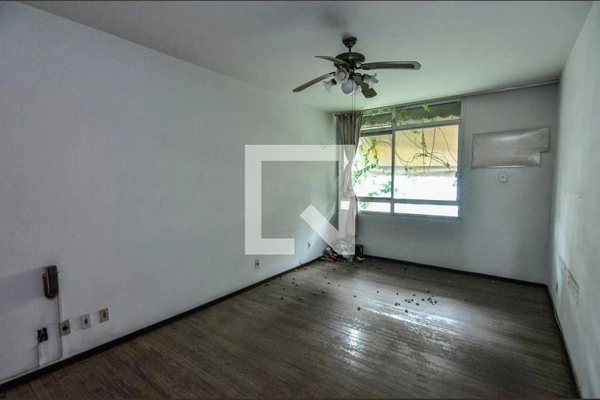 1000 m² house with 6 bedrooms and 1 en-suite — photo 32