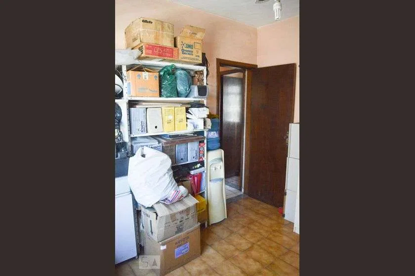 2-bedroom apartment with a closed kitchen and gas stove — photo 27