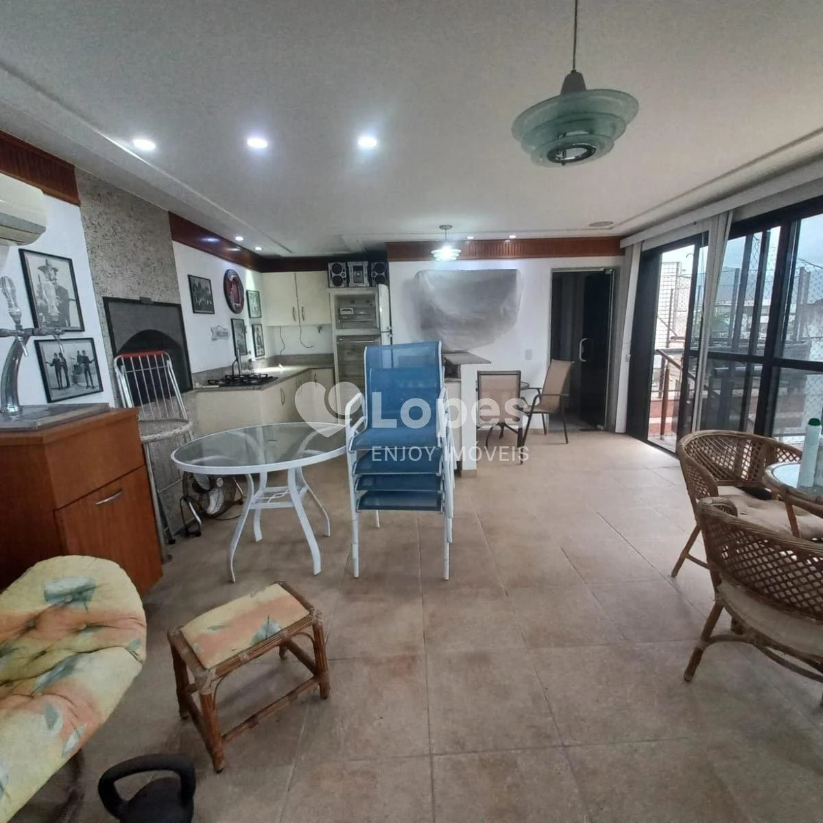4-bedroom apartment with a home office — photo 47