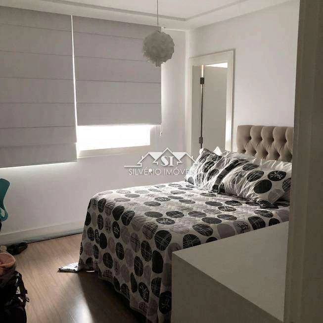 Будинок у закритому містечку з 6 спальнями-сюїтами 470 м² — photo 2