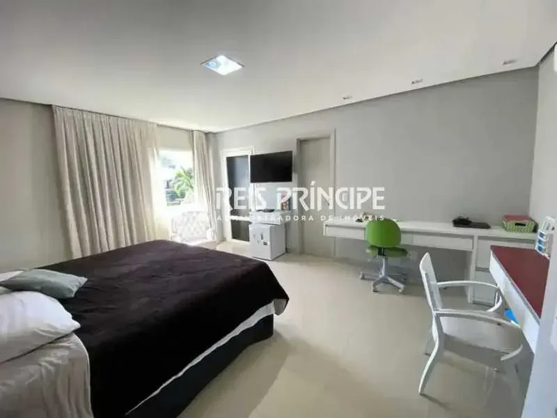 Duplex house with 5 bedrooms and a glass-enclosed balcony — photo 28