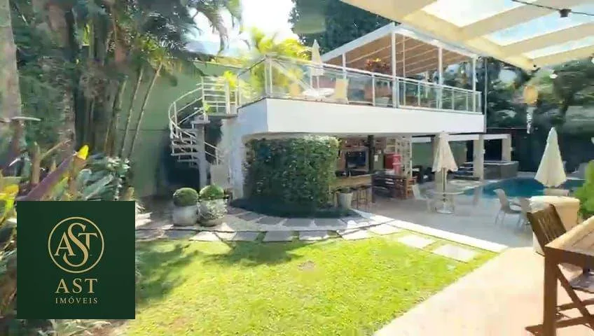 686 m² house with floor-to-ceiling windows and a bathtub — photo 45