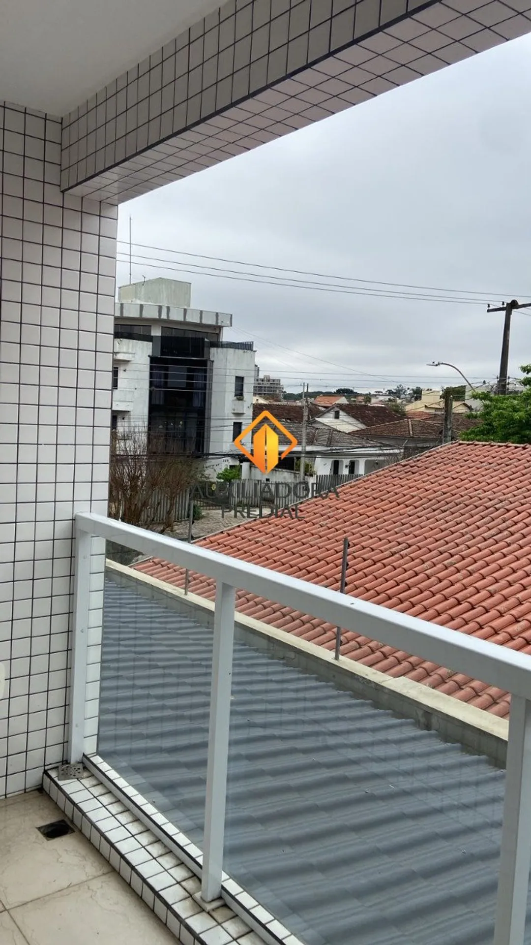 Furnished 2-bedroom apartment with a balcony — photo 31