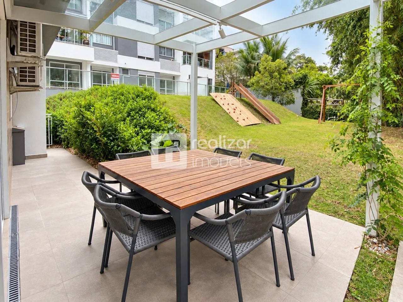 Apartment, 200 m², with a water view — photo 38