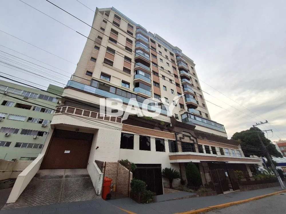 3-bedroom apartment with 3 bathrooms and 129 m² — photo 21