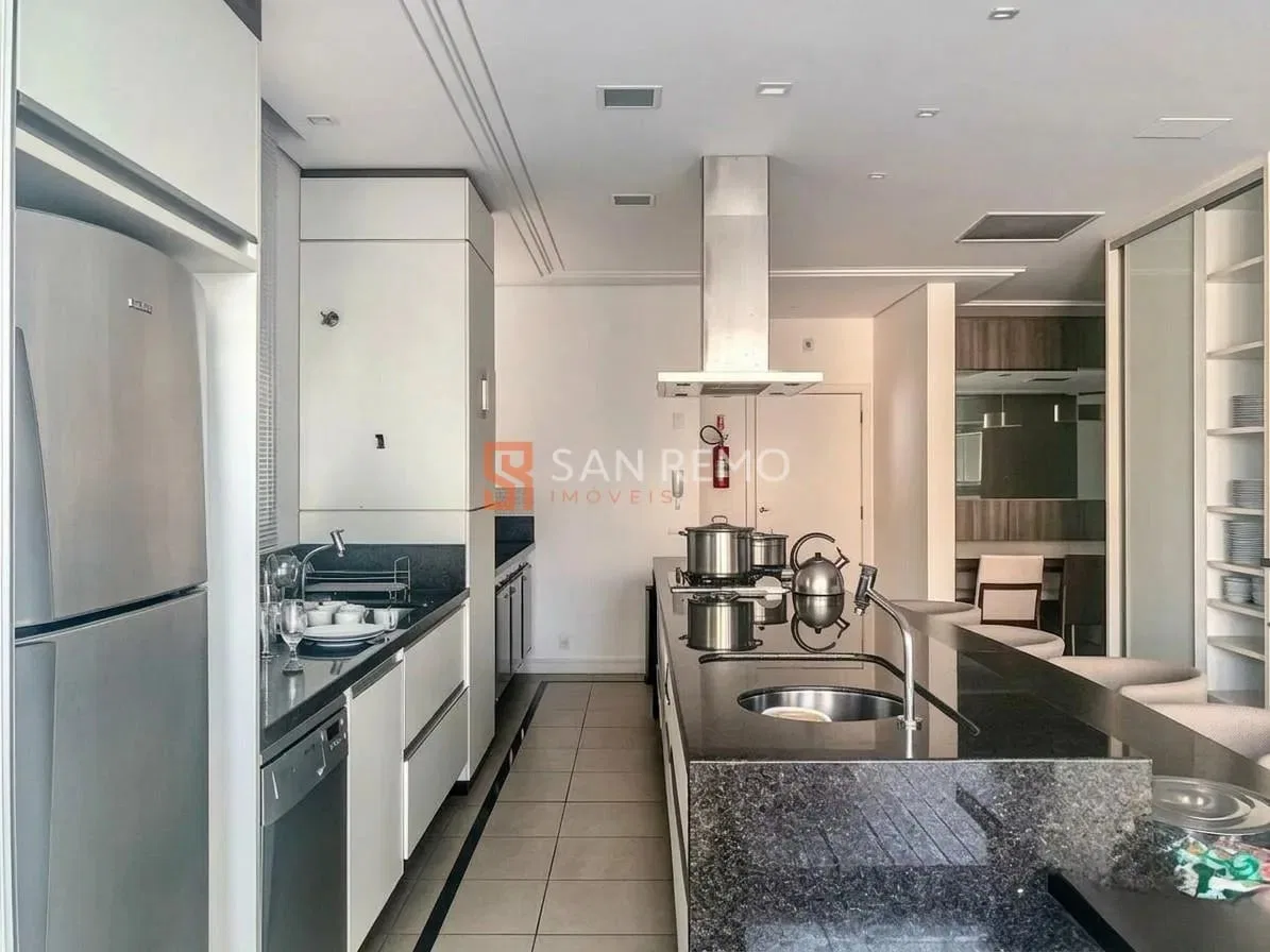 Furnished apartment, 160 m², with a grill on the balcony — photo 2