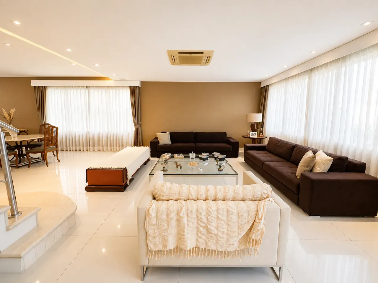Furnished house with 4 bedrooms and 4 bathrooms — photo 33