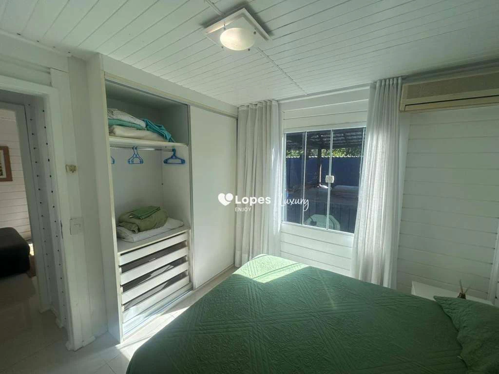 Furnished house with 4 bedrooms and 620 m² — photo 13