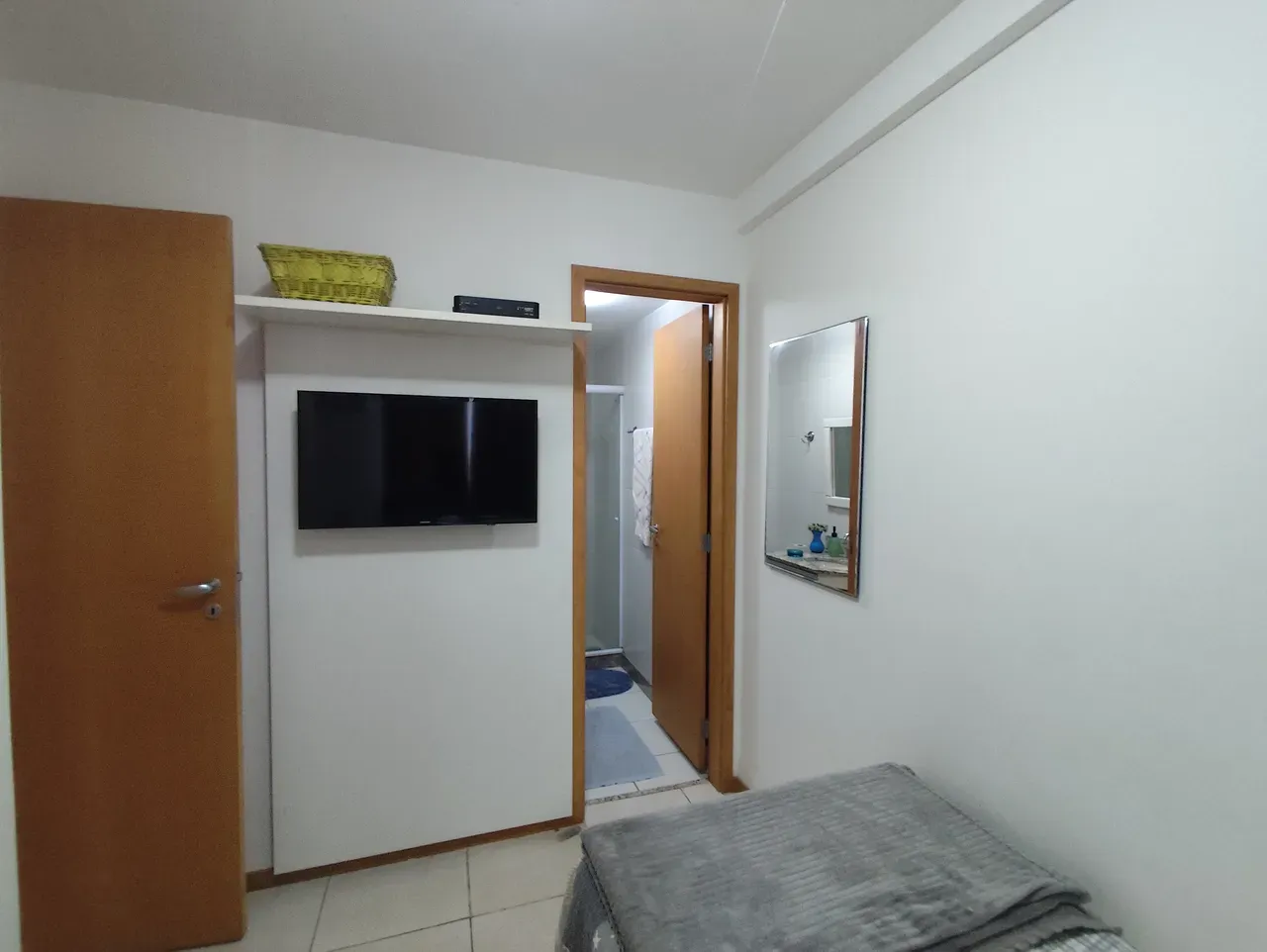 Furnished 3-bedroom apartment with open-plan kitchen — photo 14