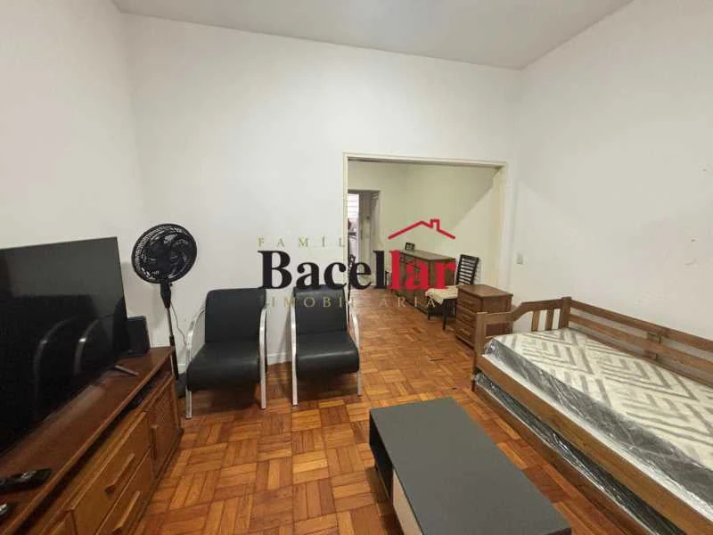Apartamento mobiliado de 69 m² com varanda e 1 quarto — photo 4