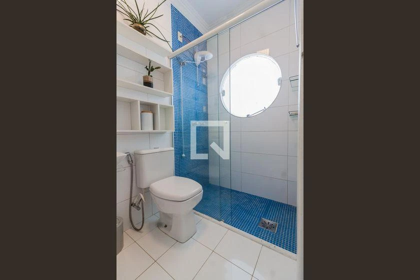 Furnished studio in a building with a pool — photo 39