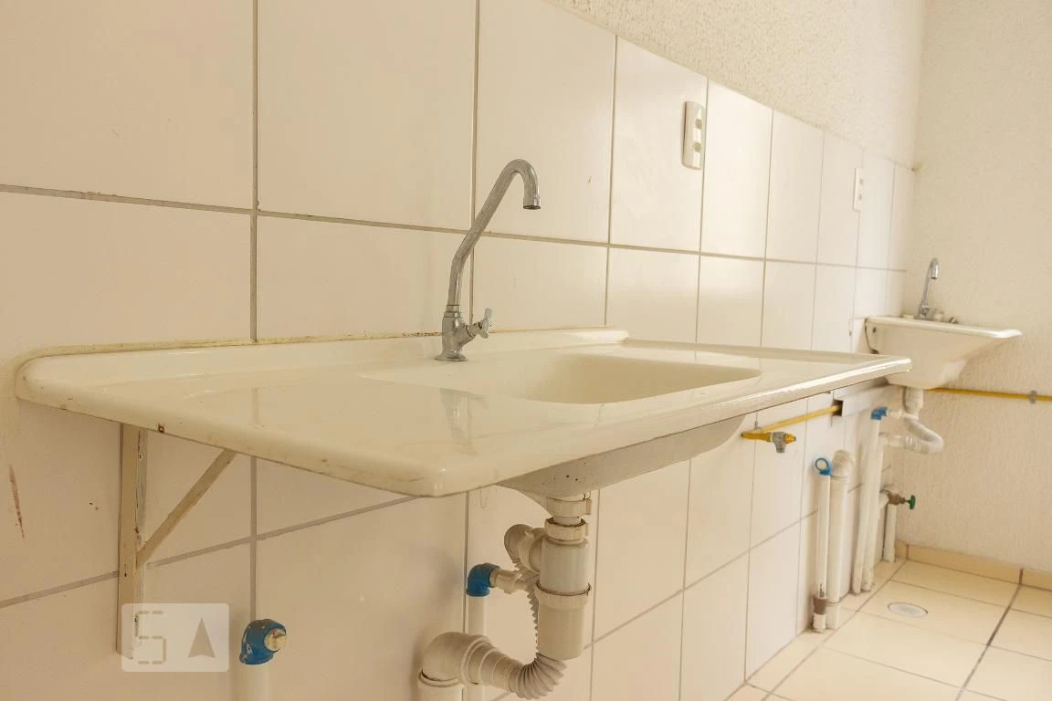 Unfurnished 2-bedroom apartment with closed kitchen — photo 9