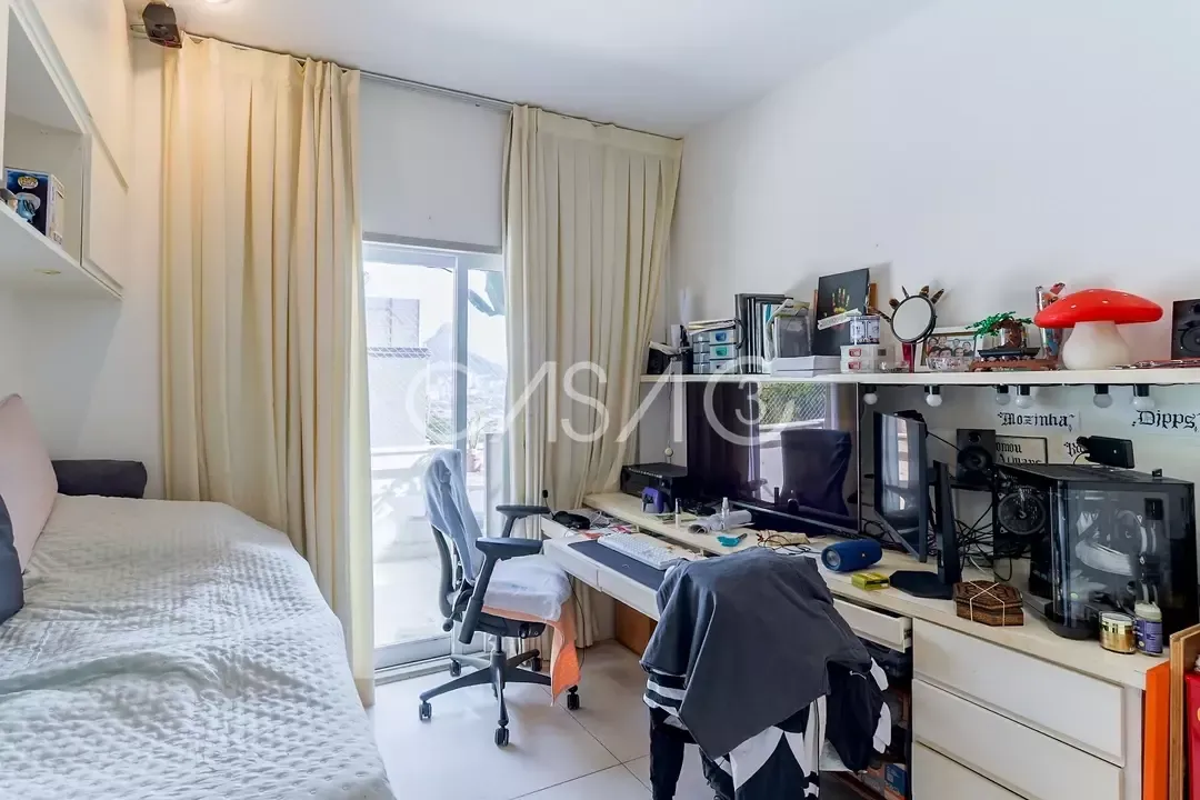 Furnished 125 m² apartment with 5 bedrooms and pool — photo 40