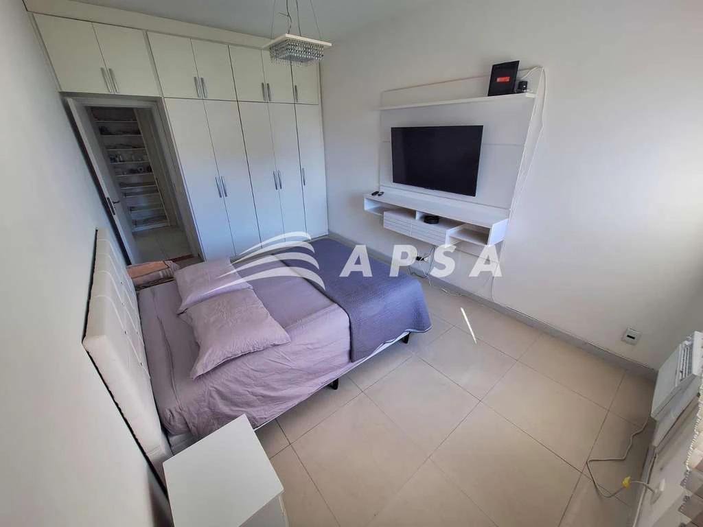 Furnished 1-bedroom apartment with an equipped kitchen — photo 11