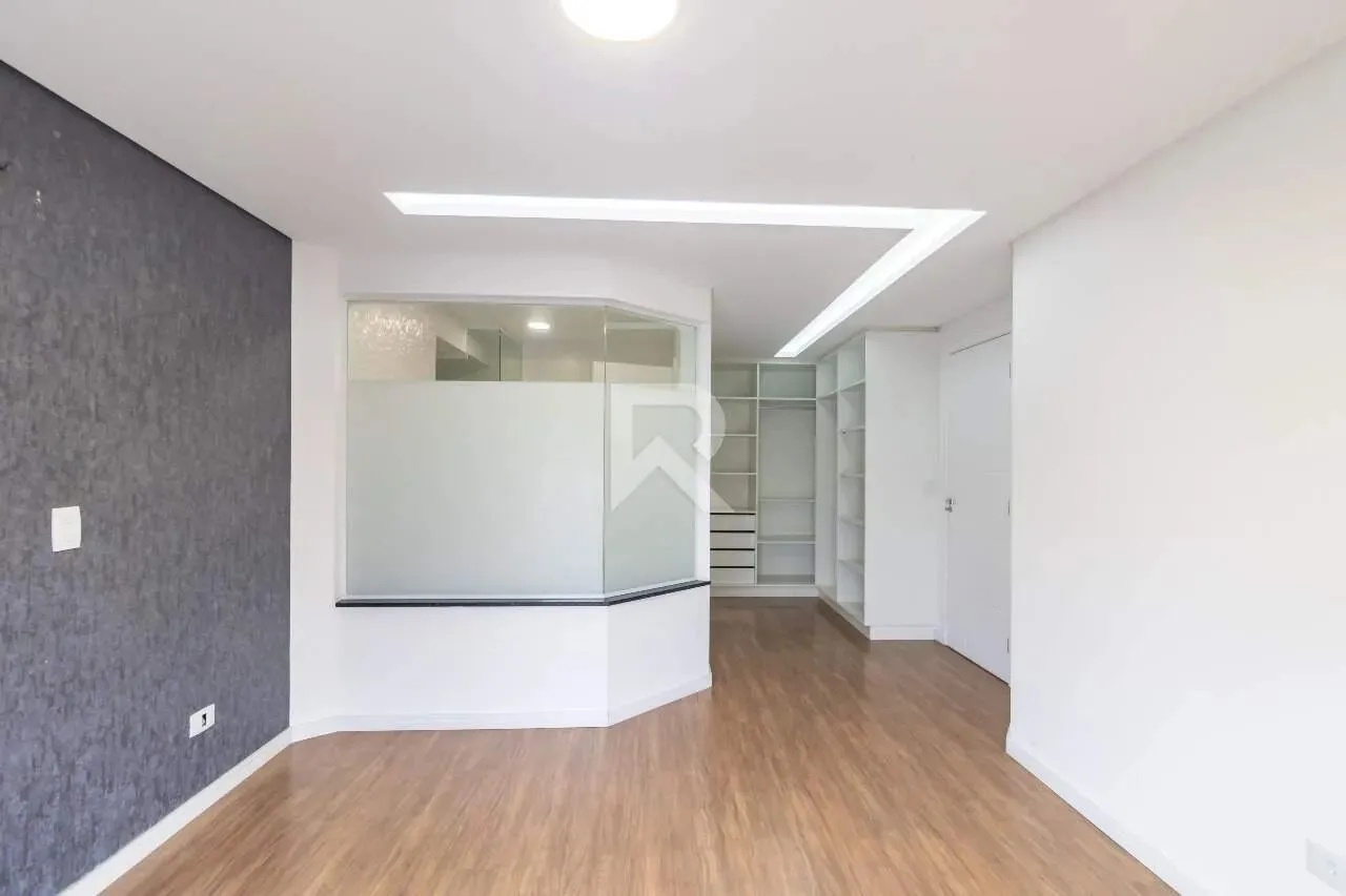 House with 5 bedrooms and 3 parking spaces — photo 18