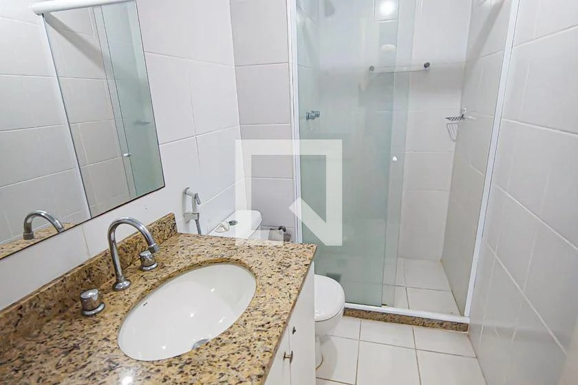 Apartamento vazio de 3 quartos com varanda e 185 m² — photo 42