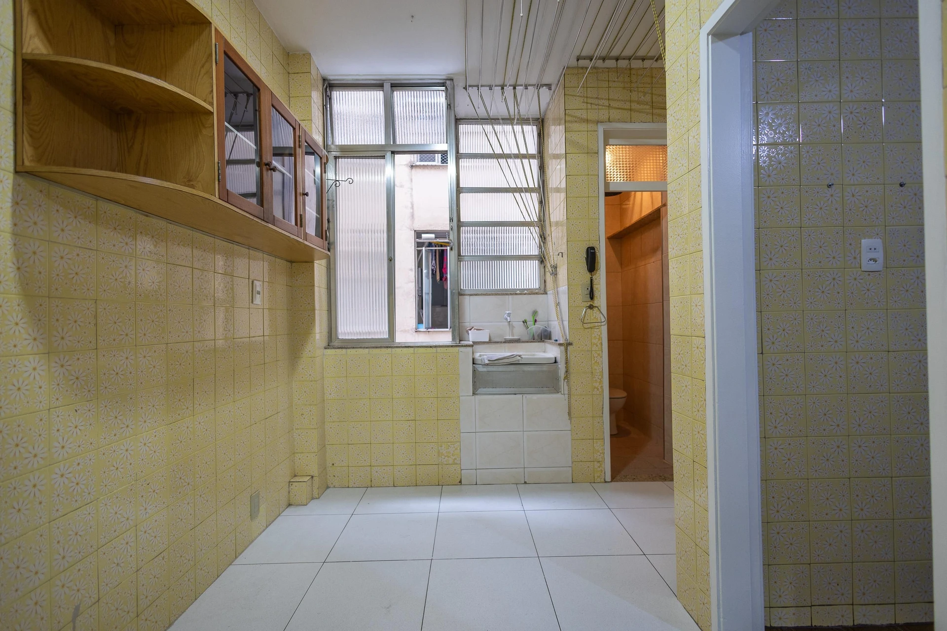 3-bedroom apartment with a park view — photo 28
