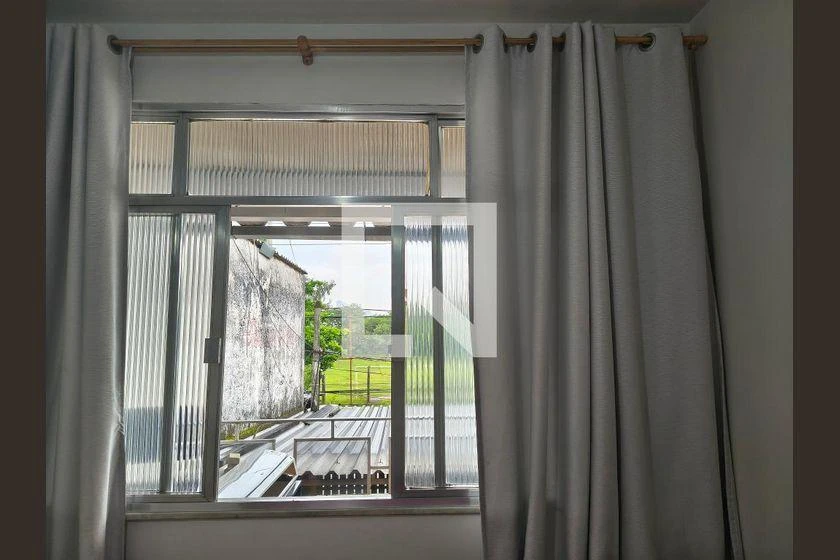 Furnished 240 m² house with 5 bedrooms and 5 bathrooms — photo 13