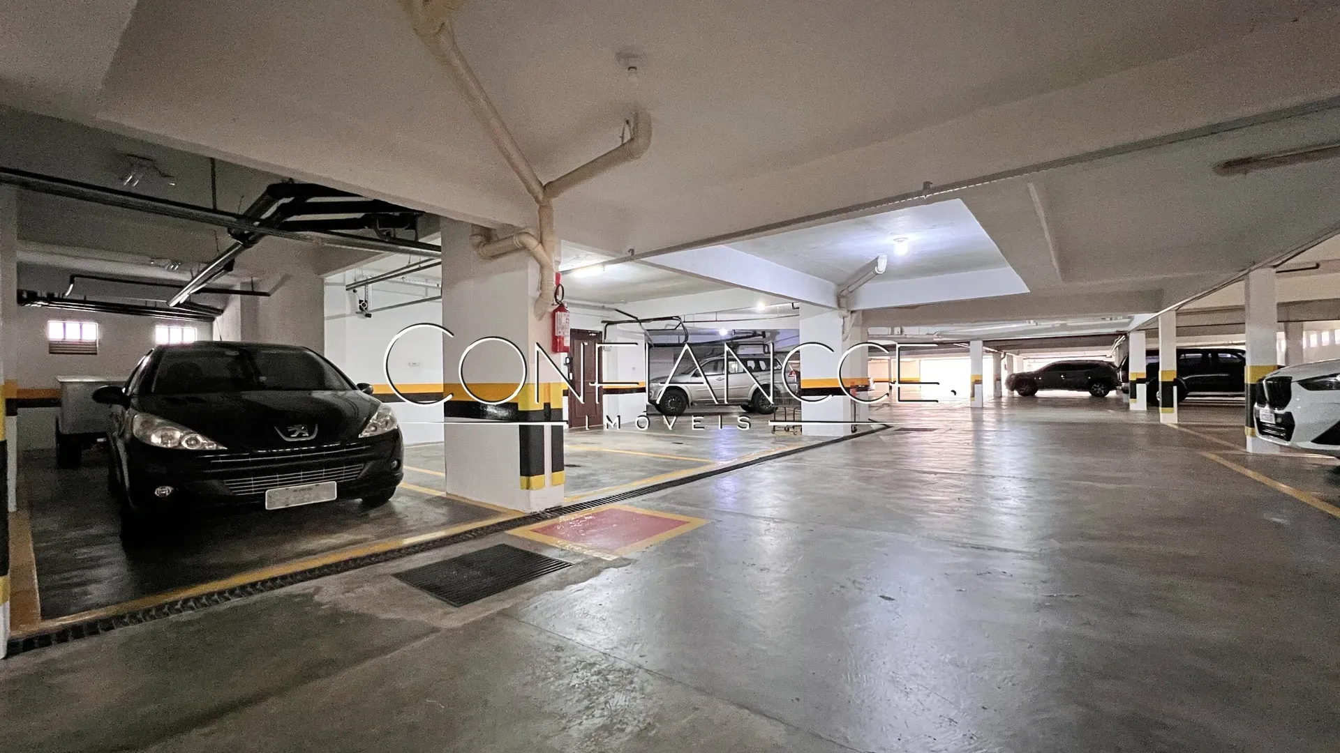 Apartamento de 463 m² con 3 suites y 4 plazas — photo 50