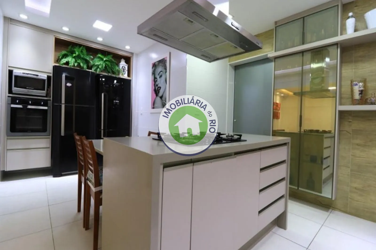 Apartamento mobiliado com 4 quartos e 350 m² — photo 17