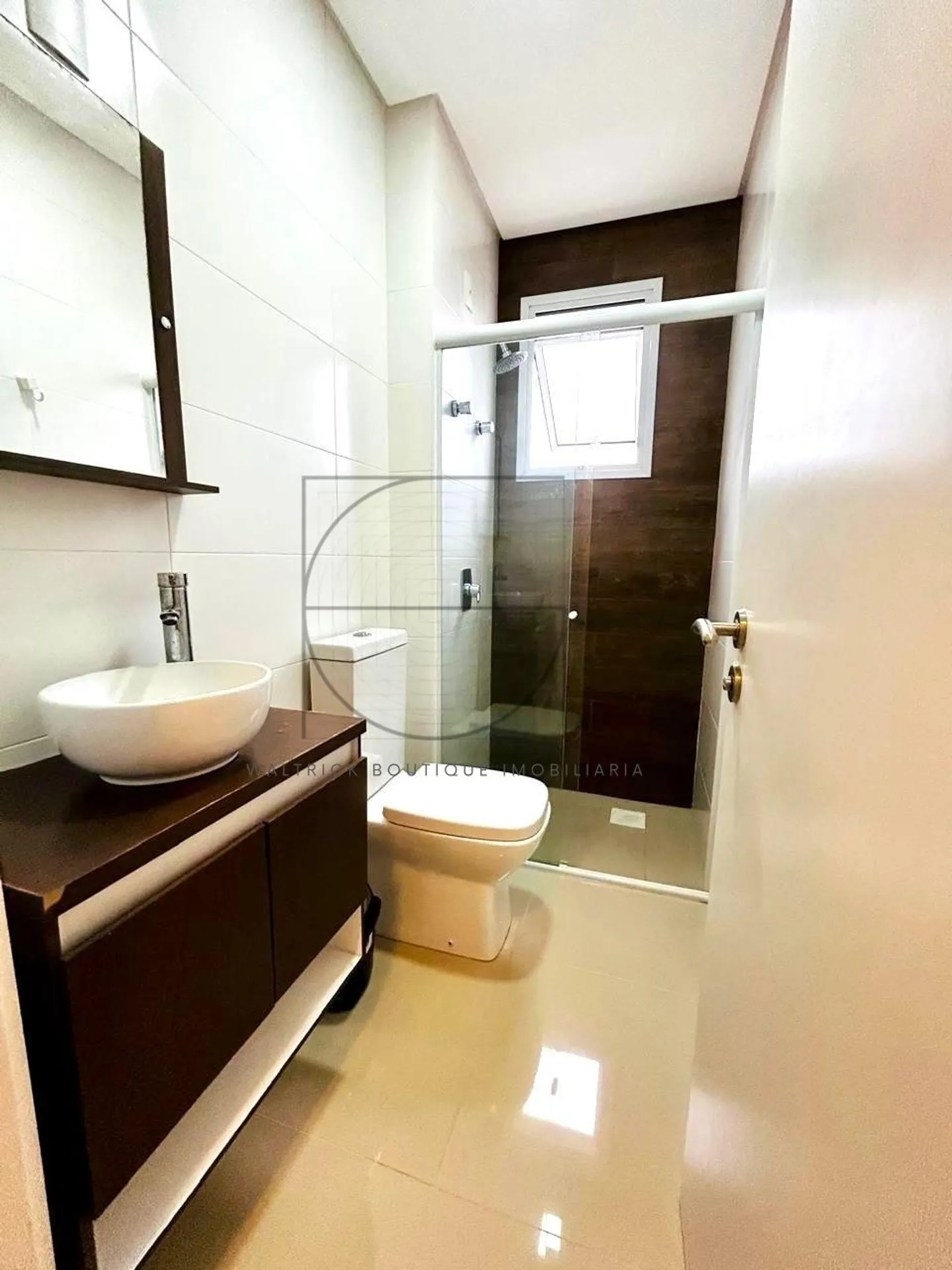 3-bedroom apartment with a mountain view in Florianópolis — photo 10