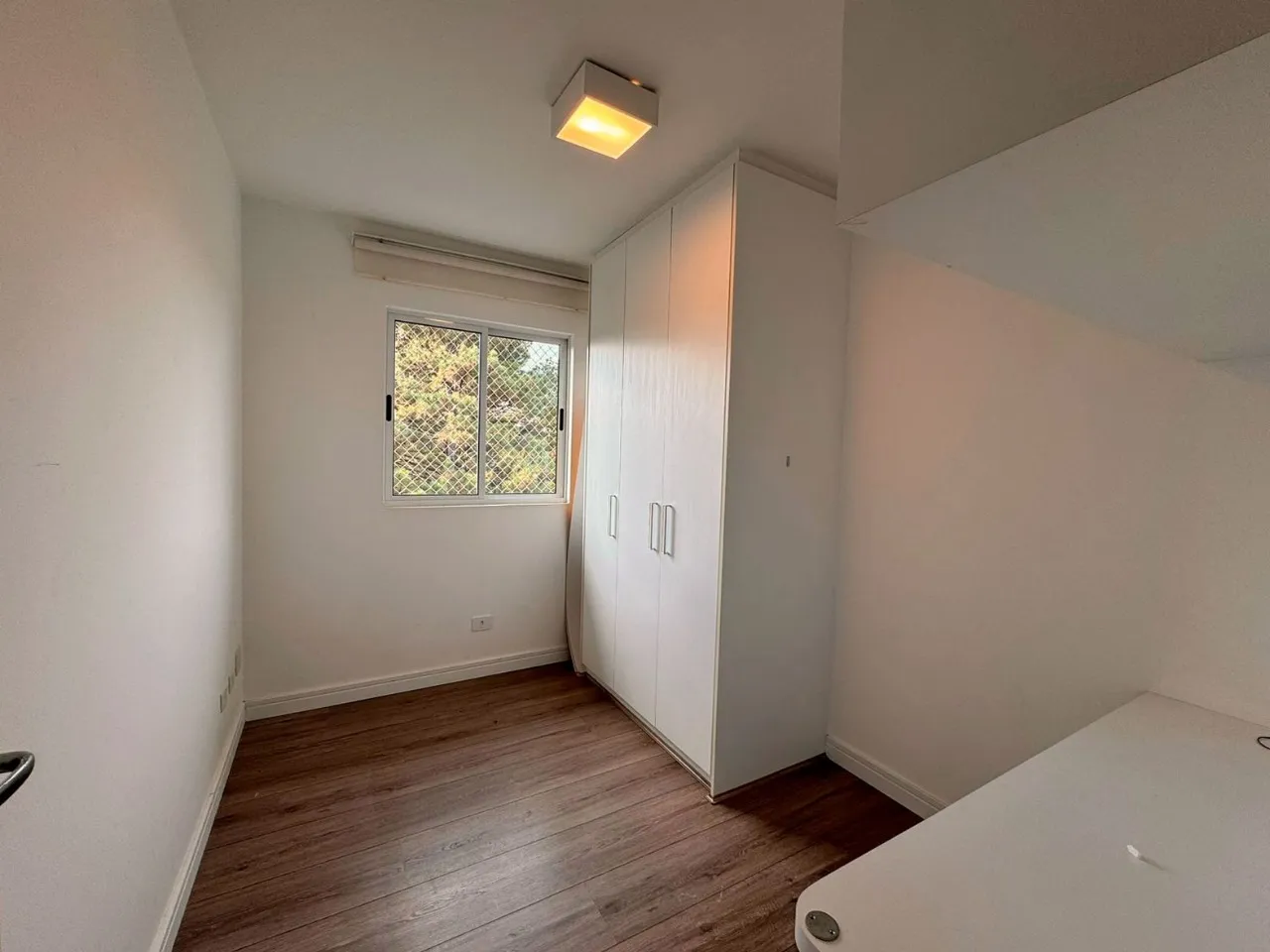 Home office in a 3-bedroom apartment, 141 m² — photo 29
