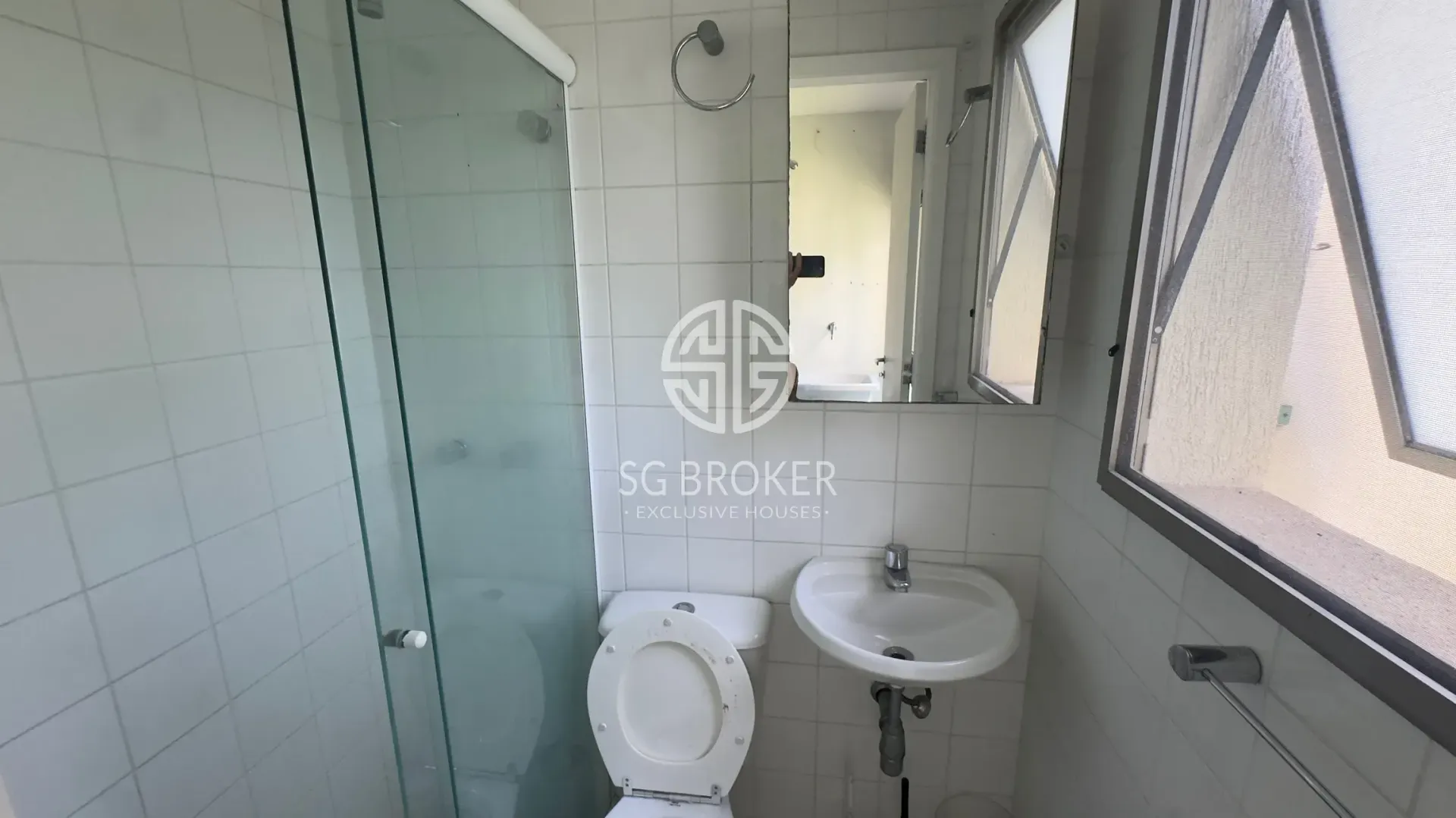 Apartamento com cozinha integrada e 4 dormitórios — photo 22