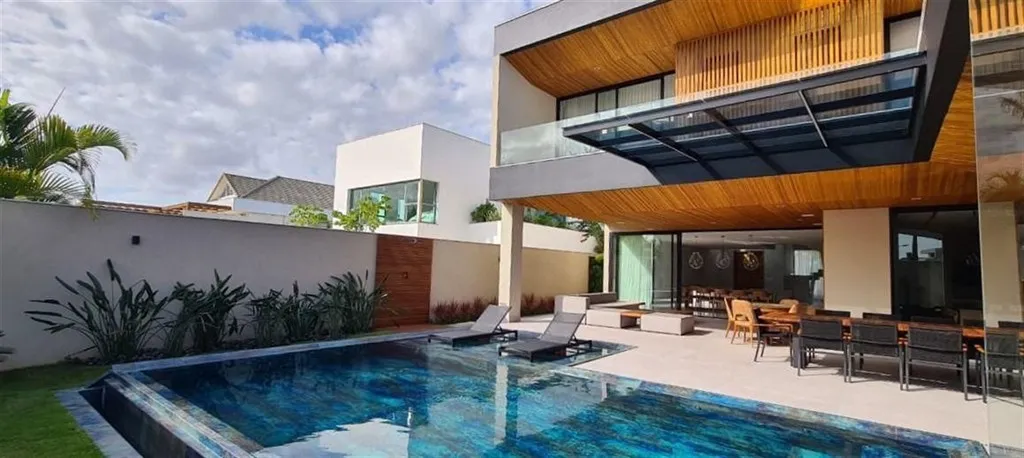 House with 5 en-suite bedrooms and 665 m² garden — photo 8