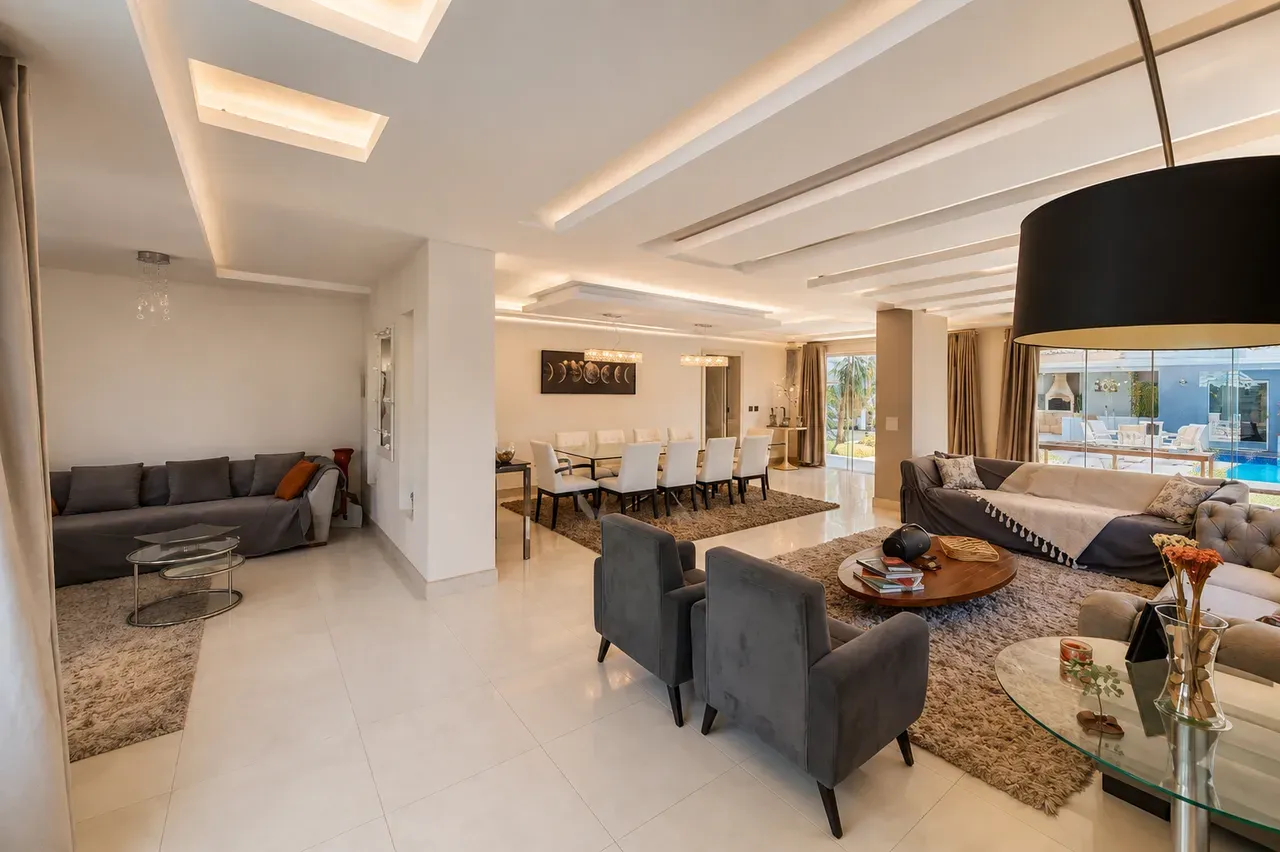 Furnished house, 773 m², with a bathtub — photo 11