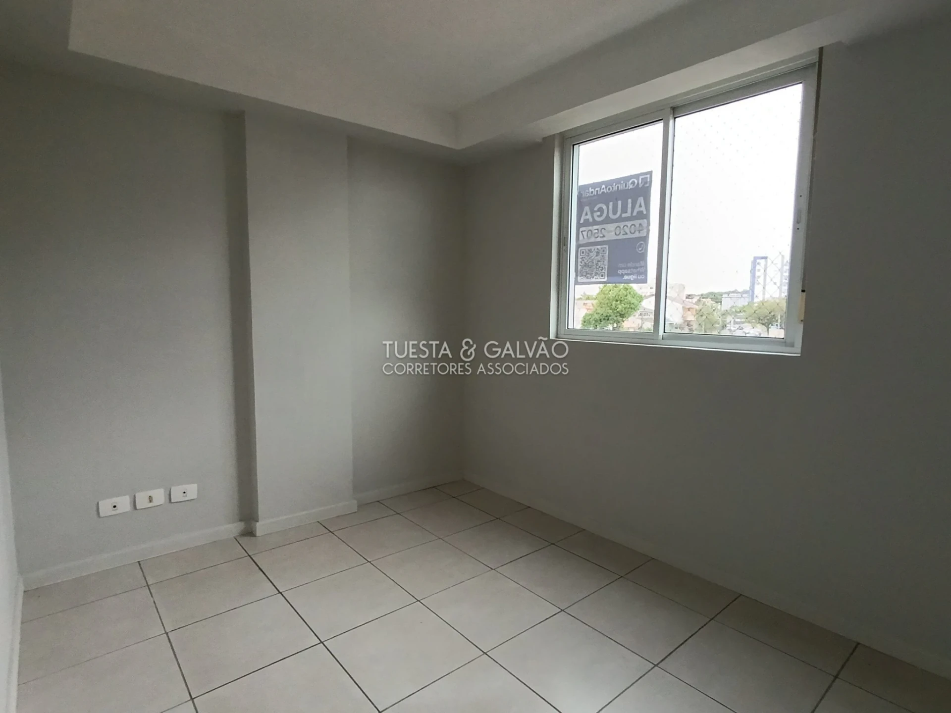 2-bedroom apartment with a separate closed kitchen 90 m² — photo 3