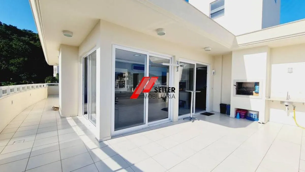Меблированная квартира 227 м² с встроенным грилем на балконе — photo 10