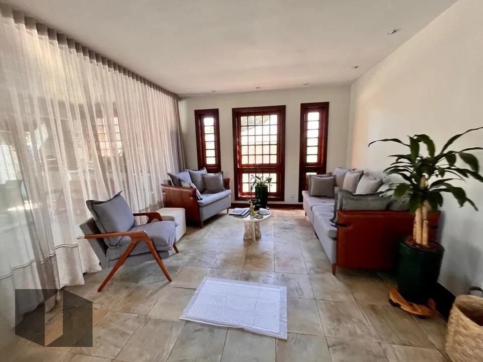 Furnished house with 5 bedrooms and 5 bathrooms — photo 18