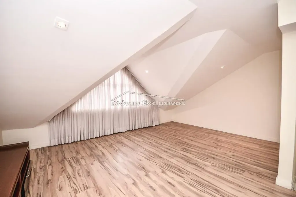 Furnished 253 m² house with 4 bedrooms and an open gas kitchen — photo 4